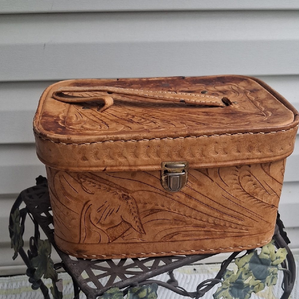 Vintage Handcrafted Tan Leather Cosmetic Box